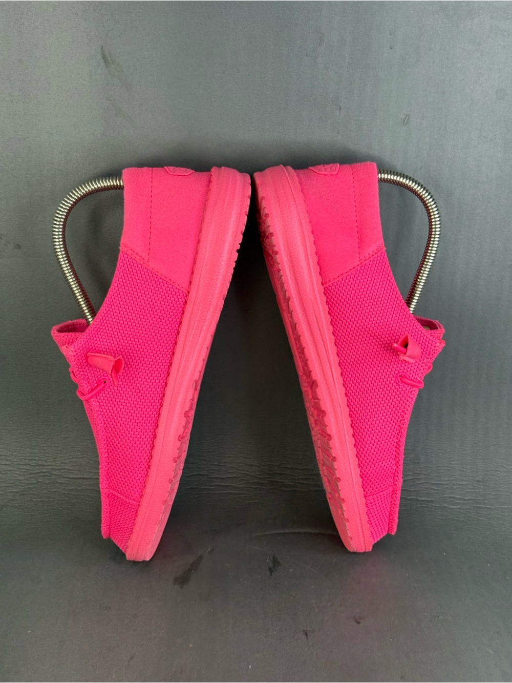 Electric pink HEYDUDE Women's Wendy Funk Mono Slip-On shoes size 9 - Picture 5 of 8
